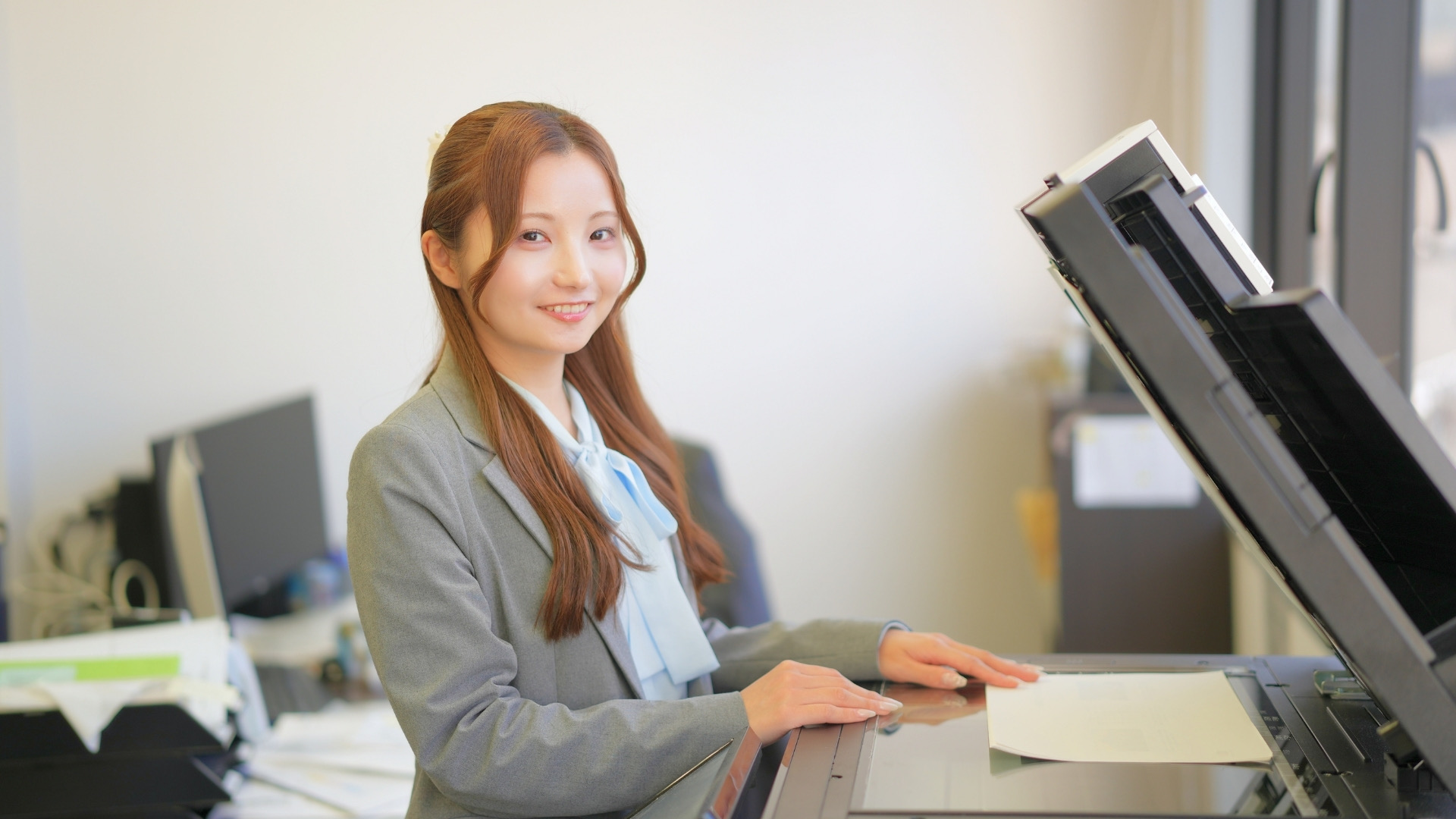 N.N.
